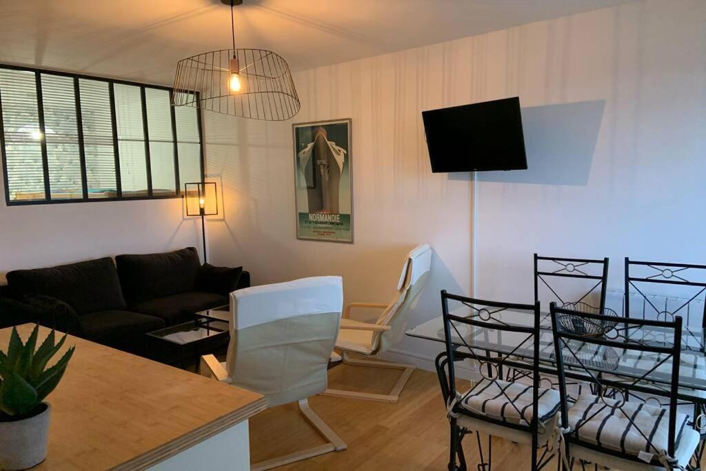 Trouville-Apt Renove-Balcon Magnifique Vue Mer ภายนอก รูปภาพ